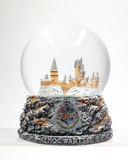 Hogwarts in Snow - Crystal Globe - Harry Potter