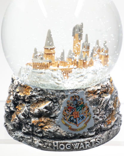 Hogwarts in Snow - Crystal Globe - Harry Potter
