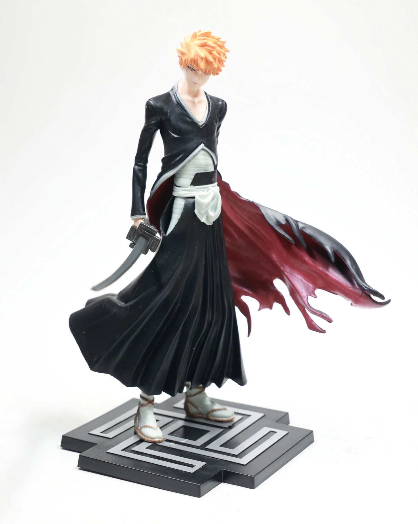 Ichigo with sword - Bleach