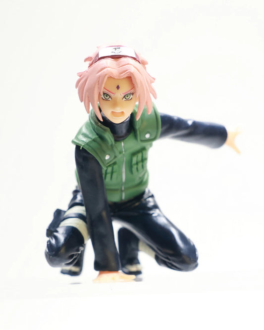 Sakura sitting - Naruto