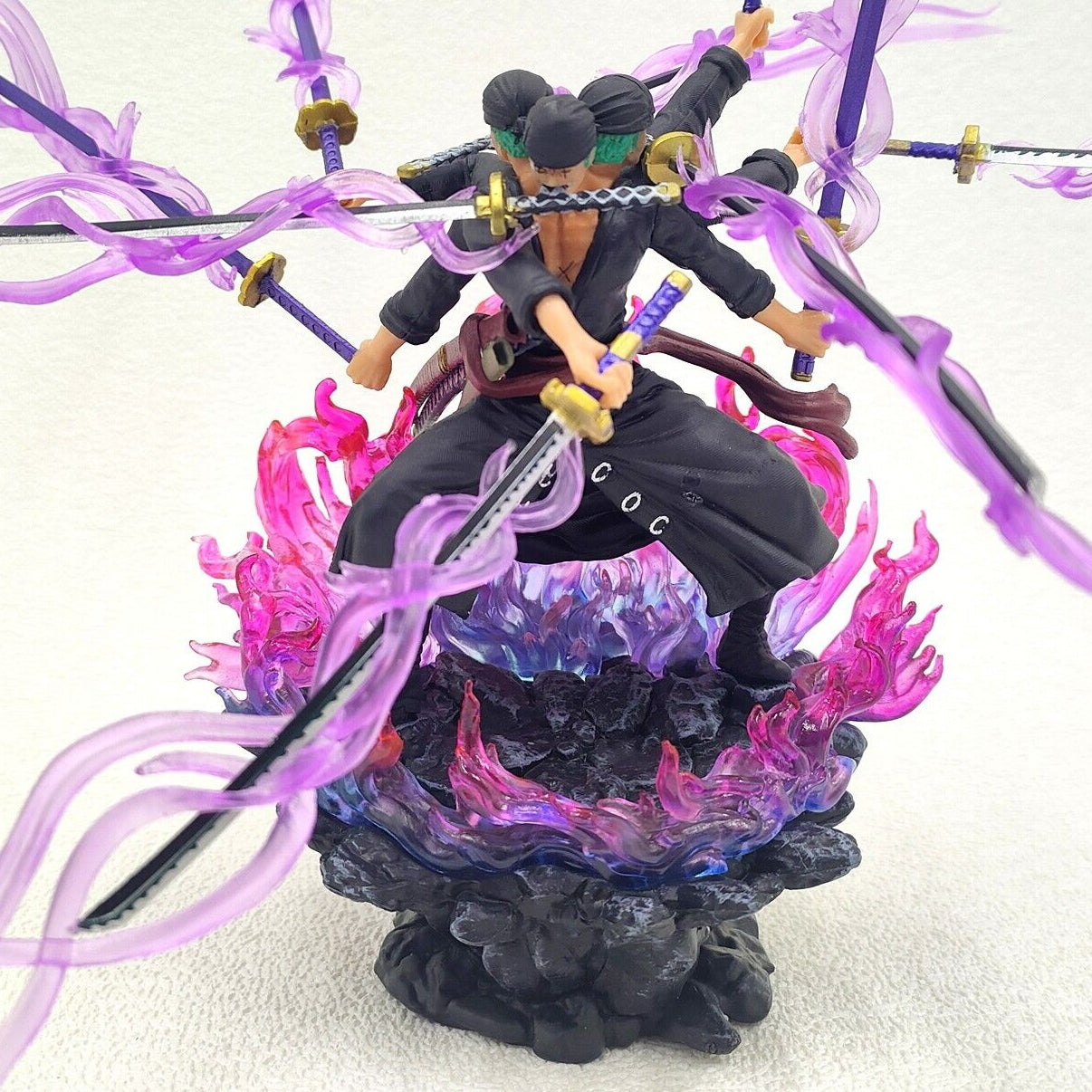 Zoro three heads six arms nine katanas - One Piece
