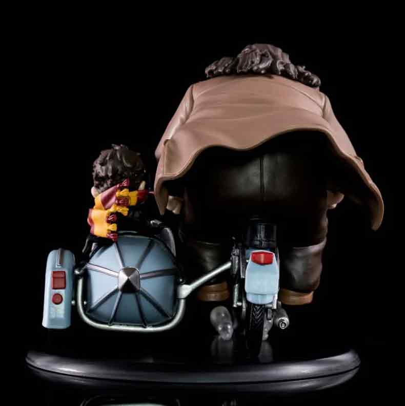 Harry & Hagrid on Magical Scooter - Harry Potter